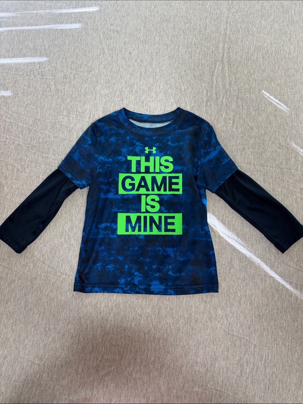 2T Under Armour Boys Blue Camo Long-Sleeve Tee with Neon Green Graphic